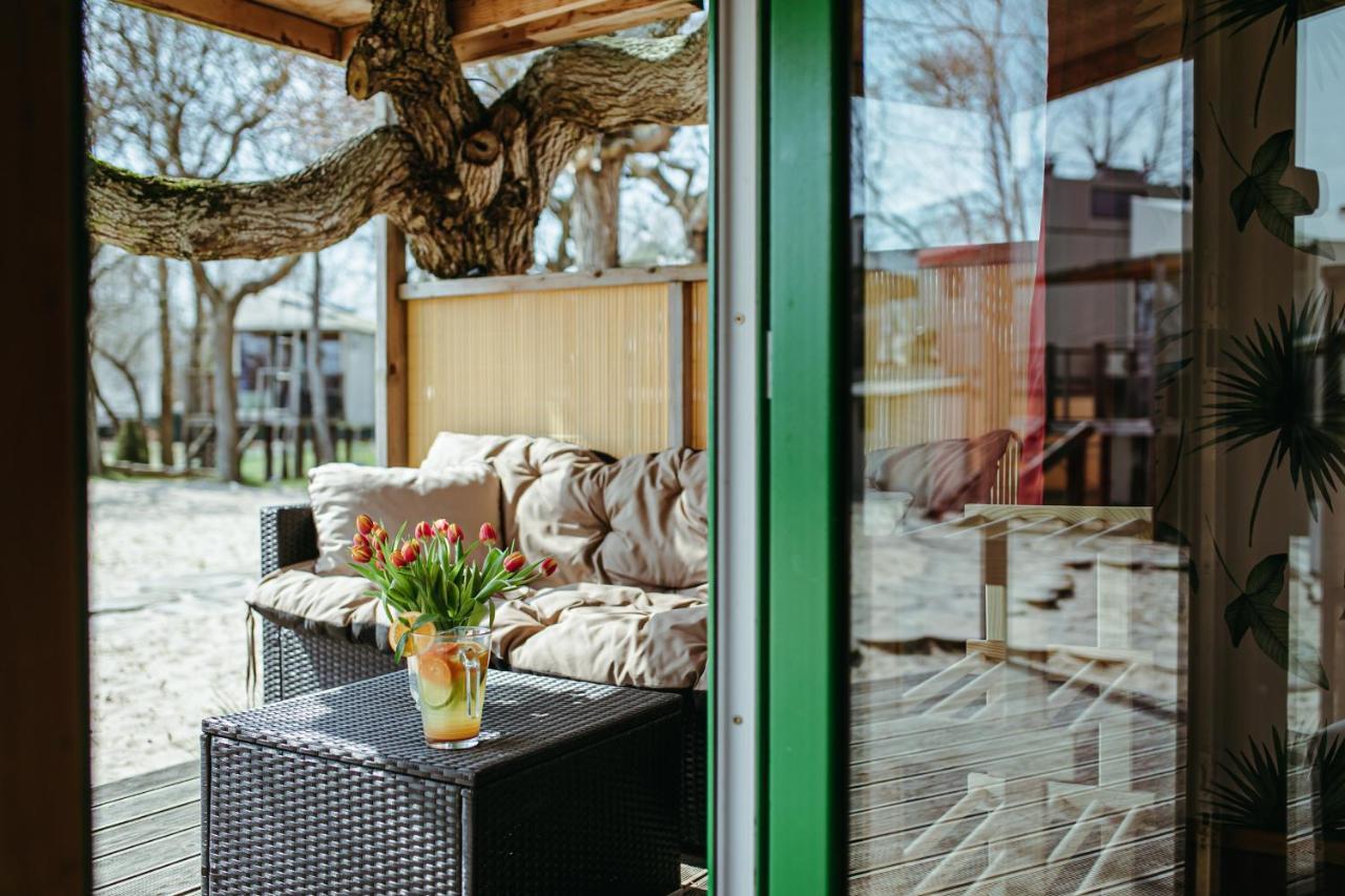 Herbals - Tree&Lake Houses With Bath, Sauna, Bikes, Motorboat ميلنو المظهر الخارجي الصورة